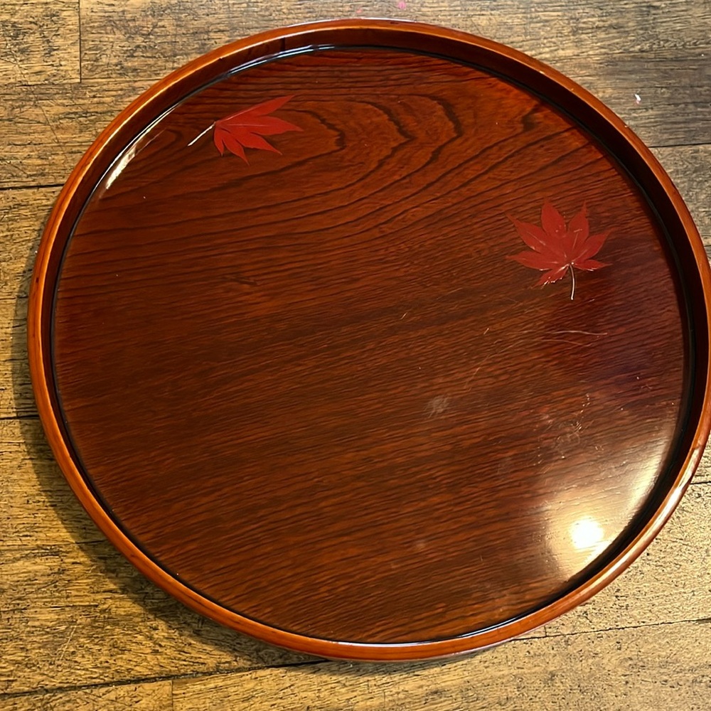 Japaness lacquered round Wood tray